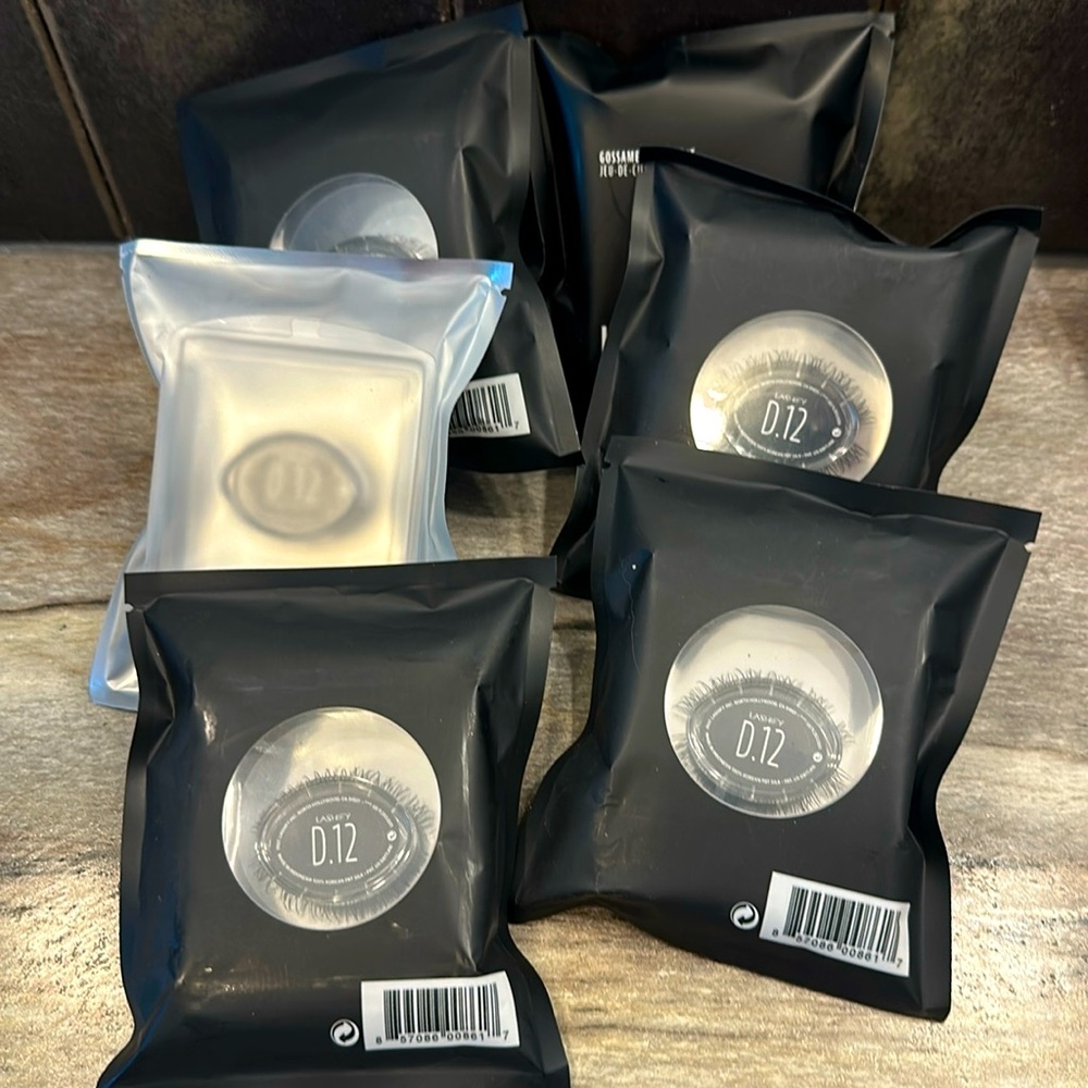 6 packs of lashify D12